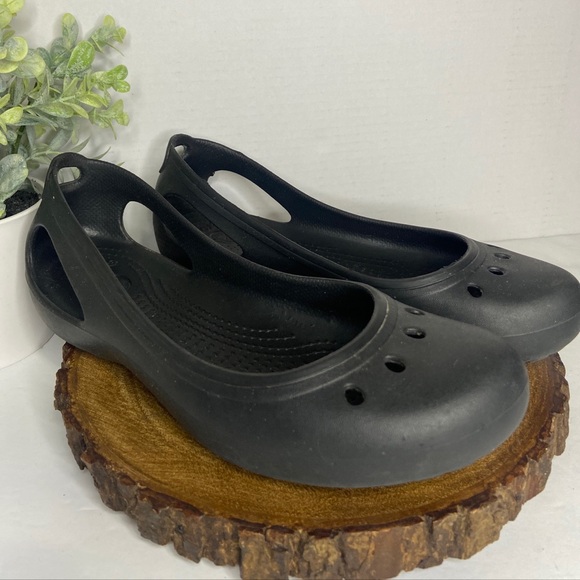 Women's Crocs Kadee Black Ballet Flats Shoes Comfort Slip Ons Size 9 - Picture 1 of 7